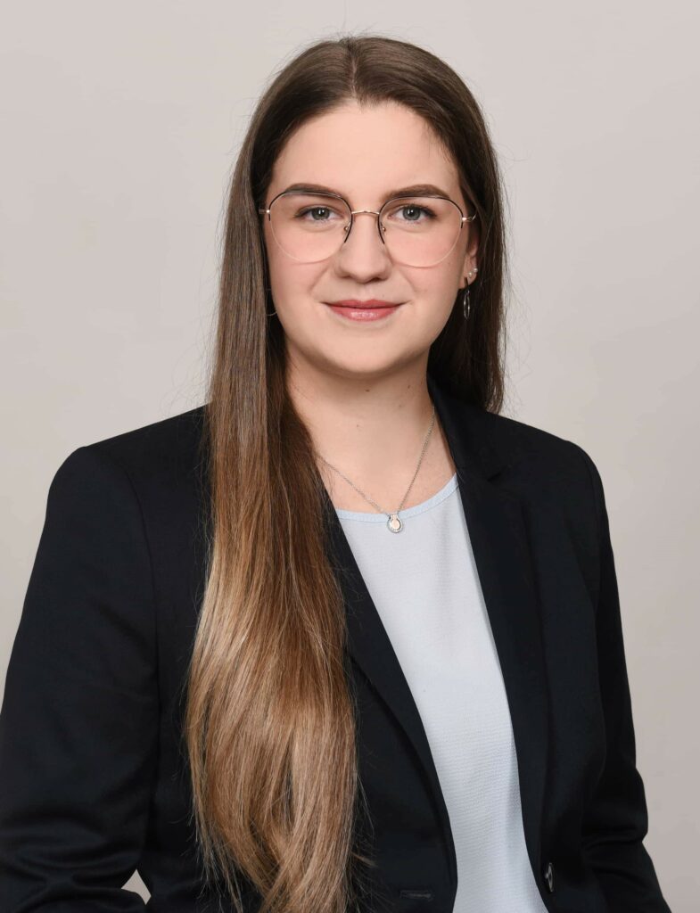 Janine Henkel, Mitarbeiterin bei EXPERTS & TALENTS Mönchengladbach