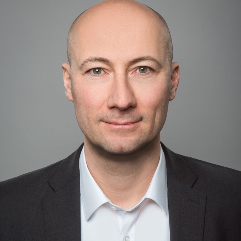 Portraitbild von Patrick-Oliver Spohler, Geschäftsführer bei EXPERTS & TALENTS Lüneburg