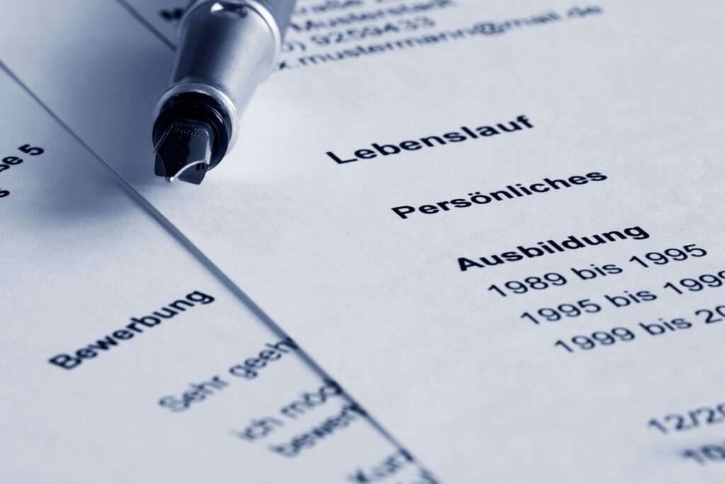 Unterlagen Lebenslauf- Bild für den Blogbeitrag: Initiativewerbung 2026