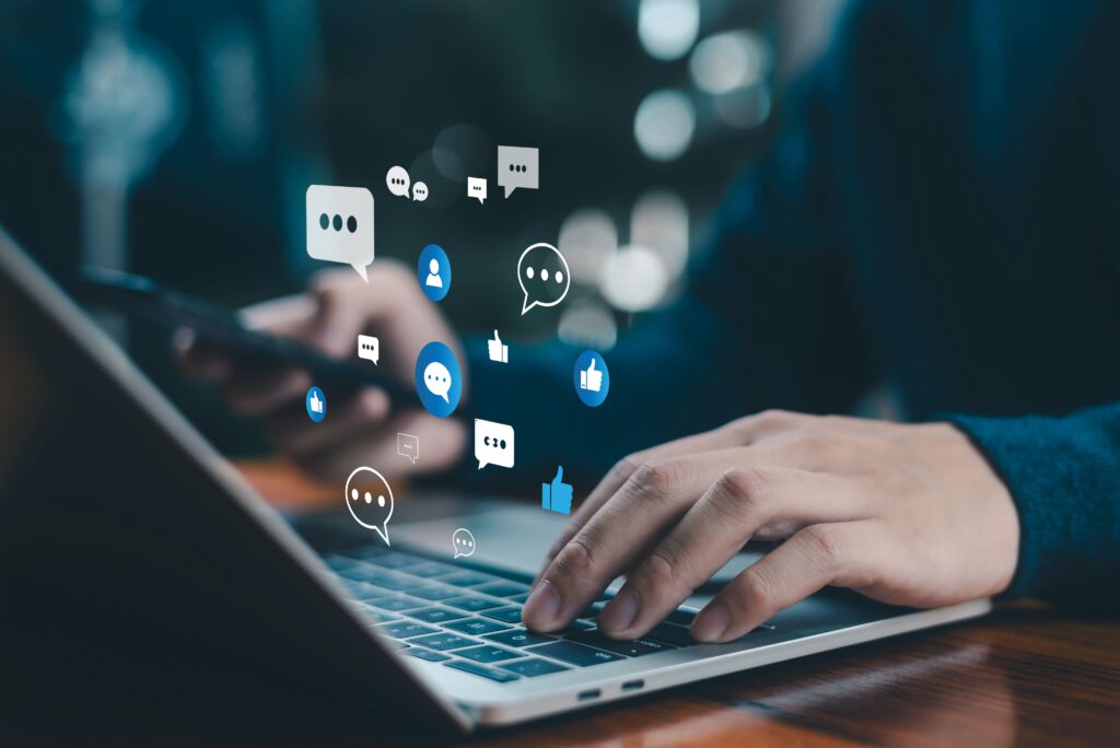 PC zum Netzwerken_ Bild für den Blogbeitrag: Initiativewerbung 2026